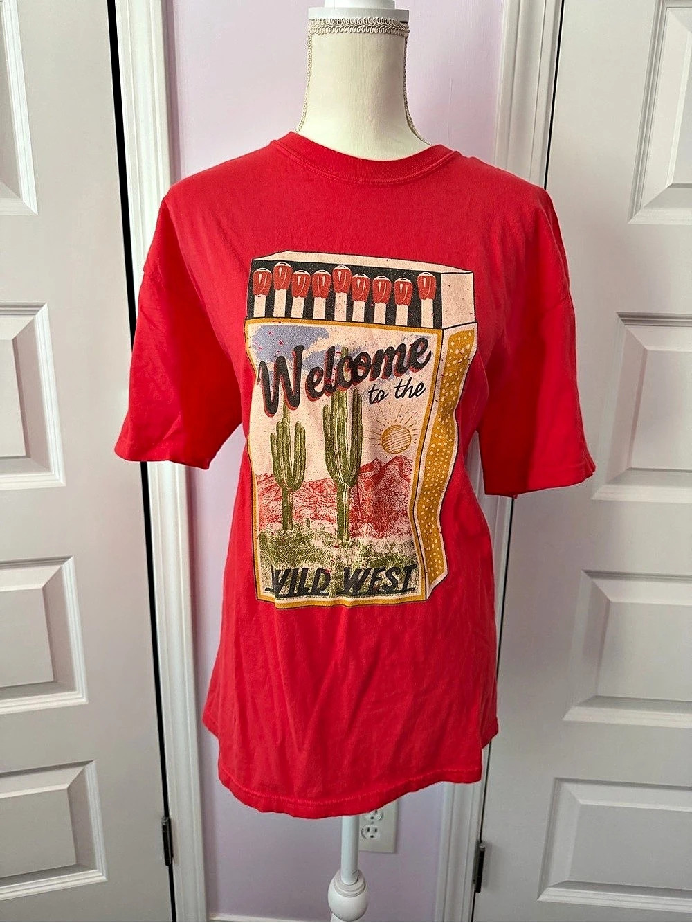 Comfort Colors Western Cowgirl Graphic Tee XL Red Short